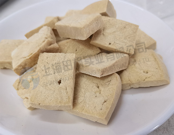 豆腐冻干，食品真空冷冻干燥机应用豆腐冻干案例